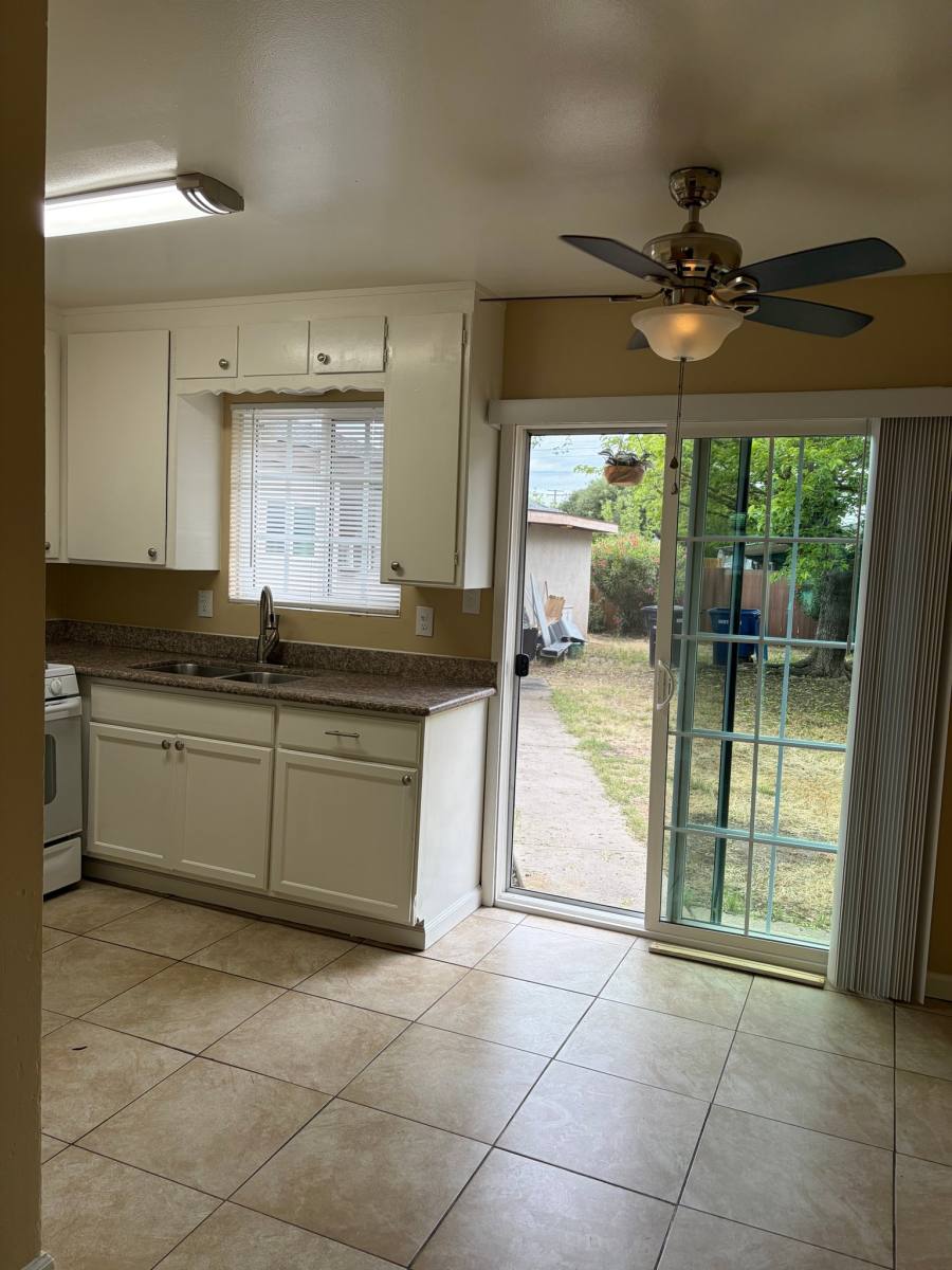 Apartment for rent at 1709 Carver Court #3, Modesto, CA 95350