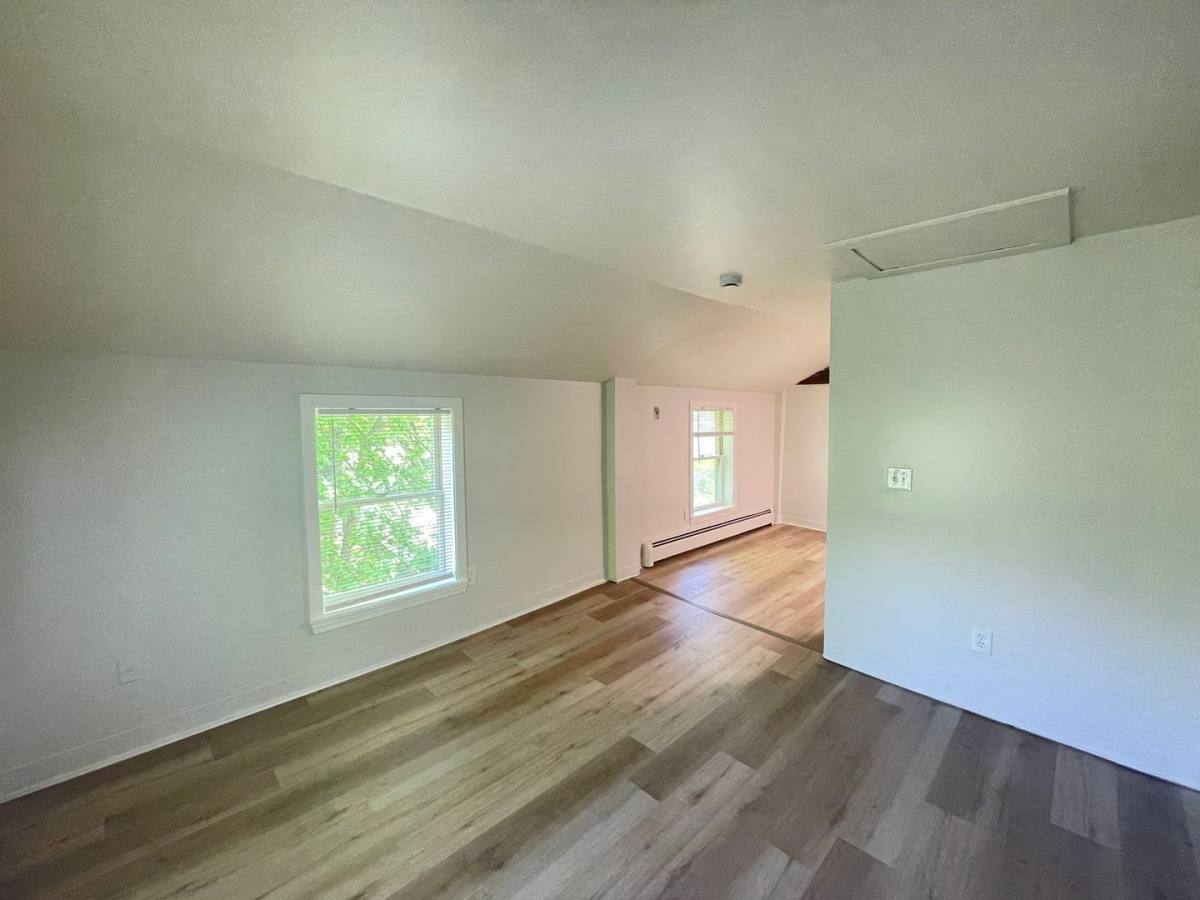Apartment for rent at 98 Main St #8, Raymond, NH 03077