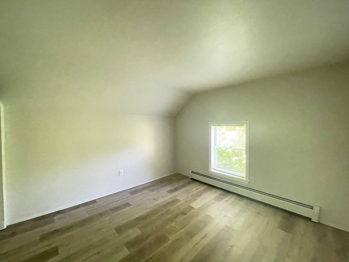 Apartment for rent at 98 Main St #8, Raymond, NH 03077