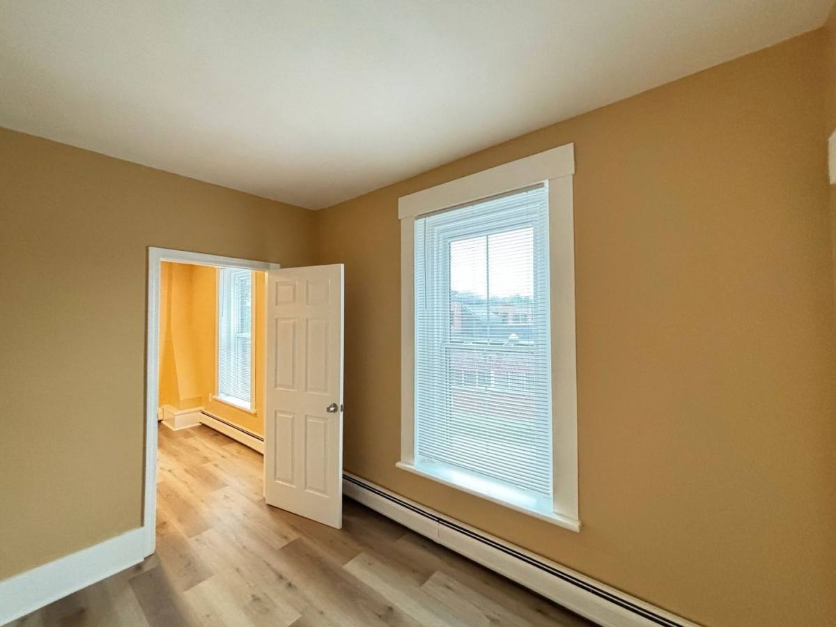 Apartment for rent at 46 Glass St #2, Suncook, NH 03275