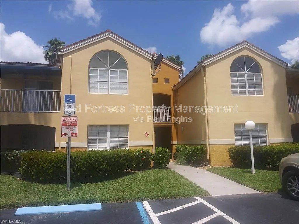 Apartment for rent at 3419 Winkler Ave #516, Fort Myers, FL 33916
