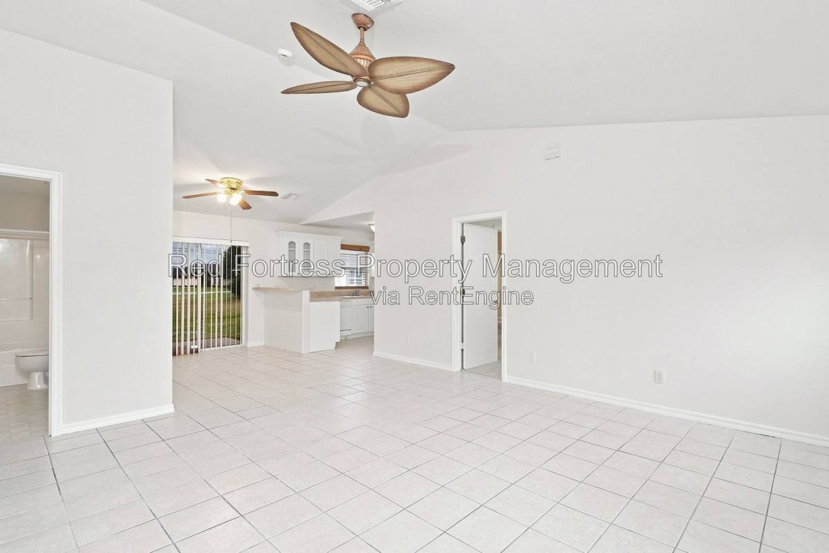 House for rent at 1814 SW 42nd St, Cape Coral, FL 33914