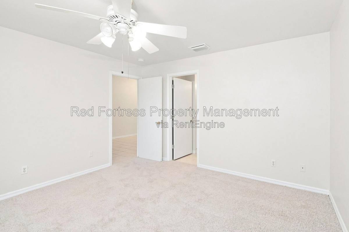 House for rent at 1814 SW 42nd St, Cape Coral, FL 33914