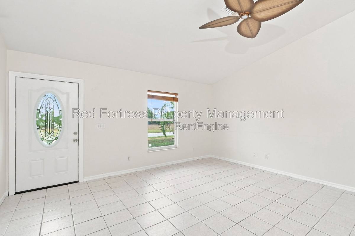House for rent at 1814 SW 42nd St, Cape Coral, FL 33914