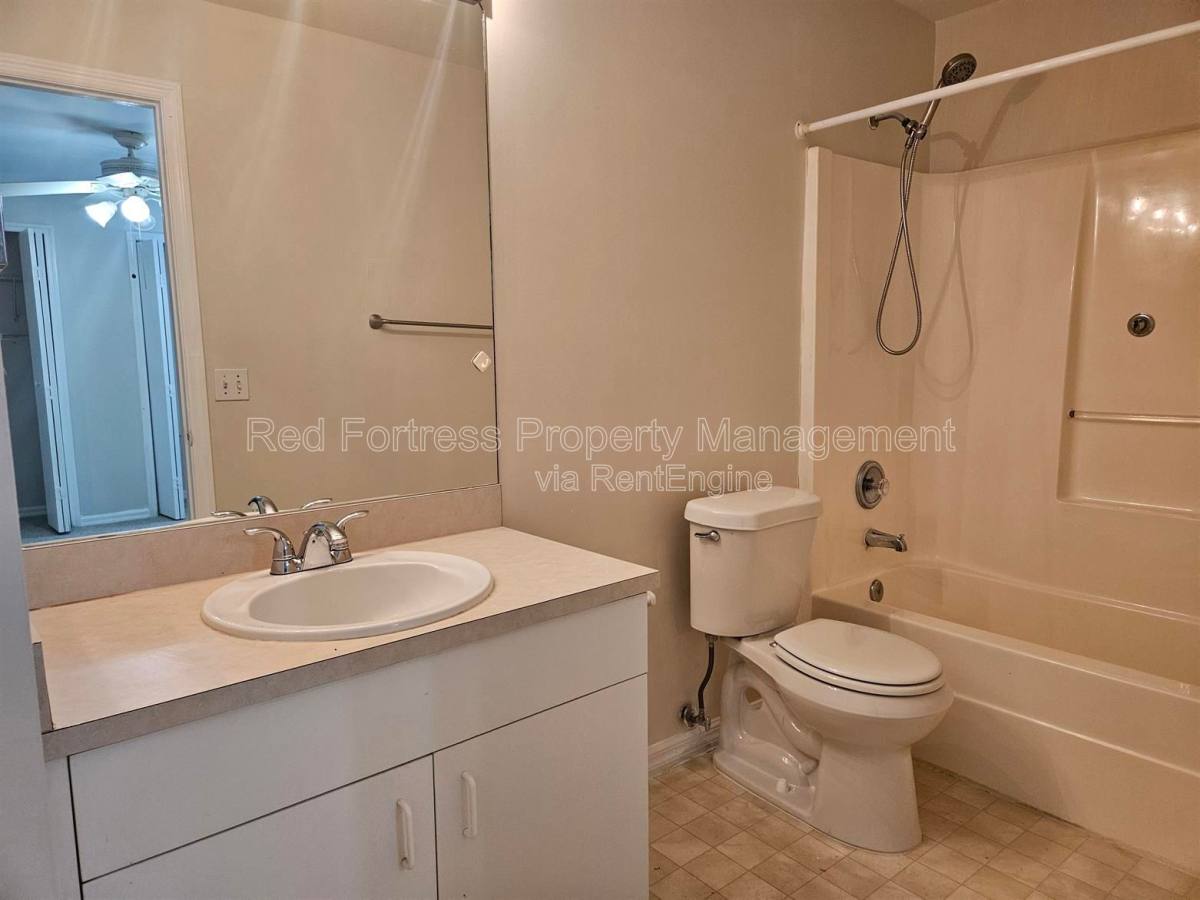 House for rent at 1814 SW 42nd St, Cape Coral, FL 33914