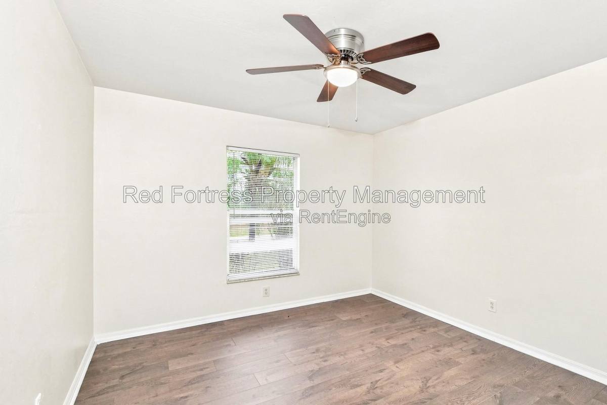 House for rent at 1814 SW 42nd St, Cape Coral, FL 33914