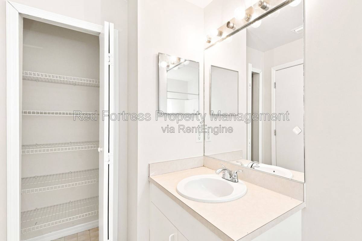 House for rent at 1814 SW 42nd St, Cape Coral, FL 33914