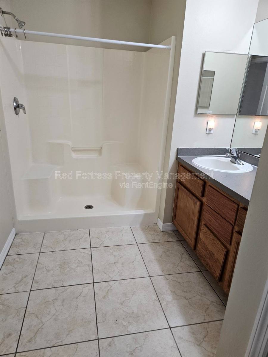 Apartment for rent at 98 Milwaukee Blvd, Lehigh Acres, FL 33974