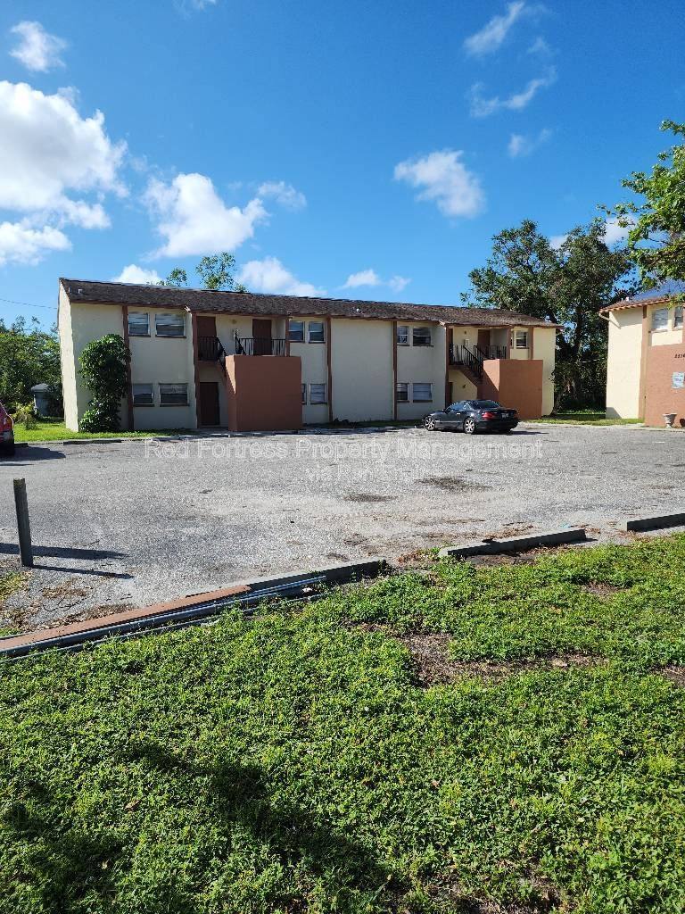 Apartment for rent at 2510 Central Ave #6, Fort Myers, FL 33901