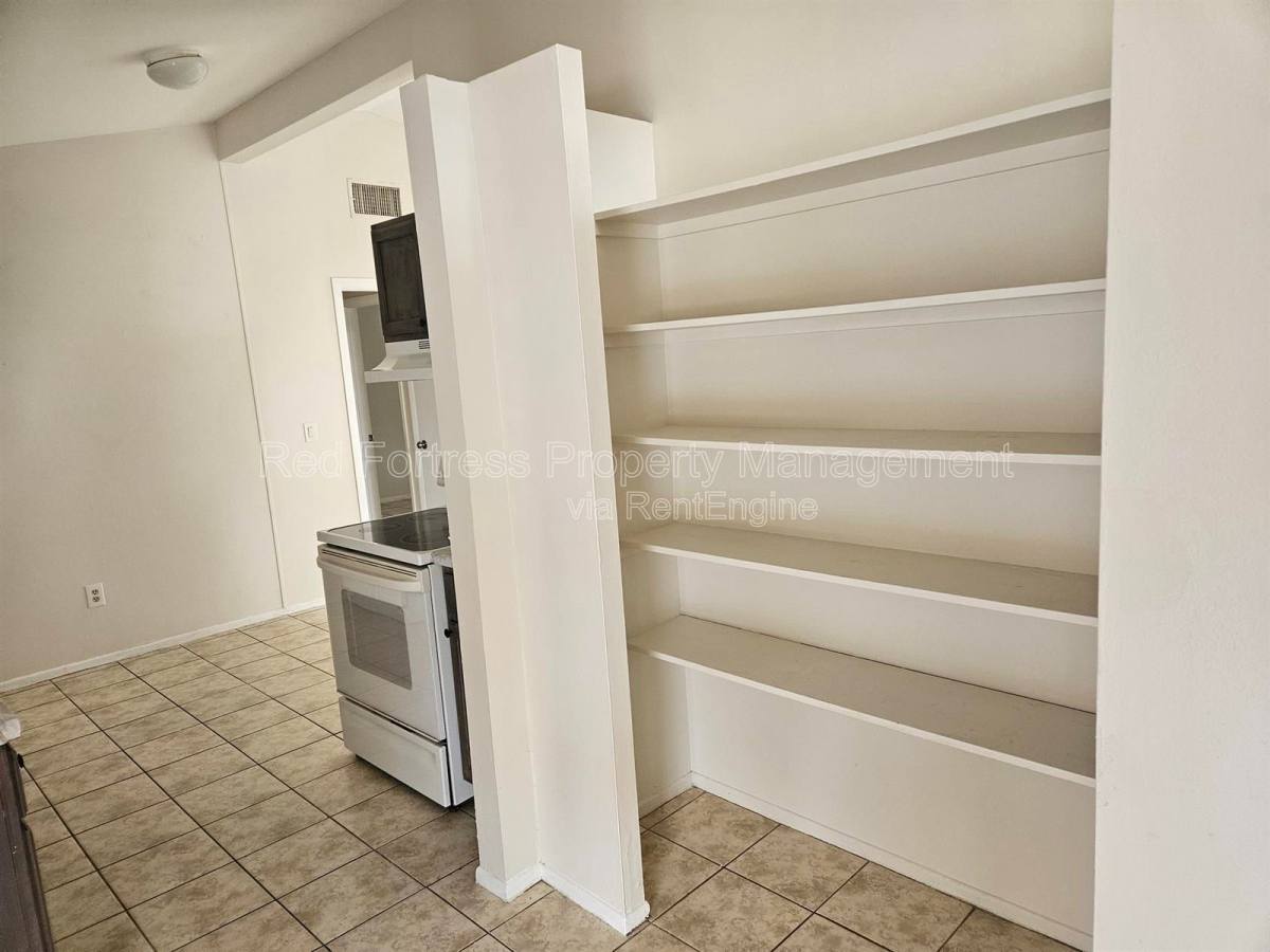 House for rent at 1635 Newport Court, Fort Myers, FL 33907