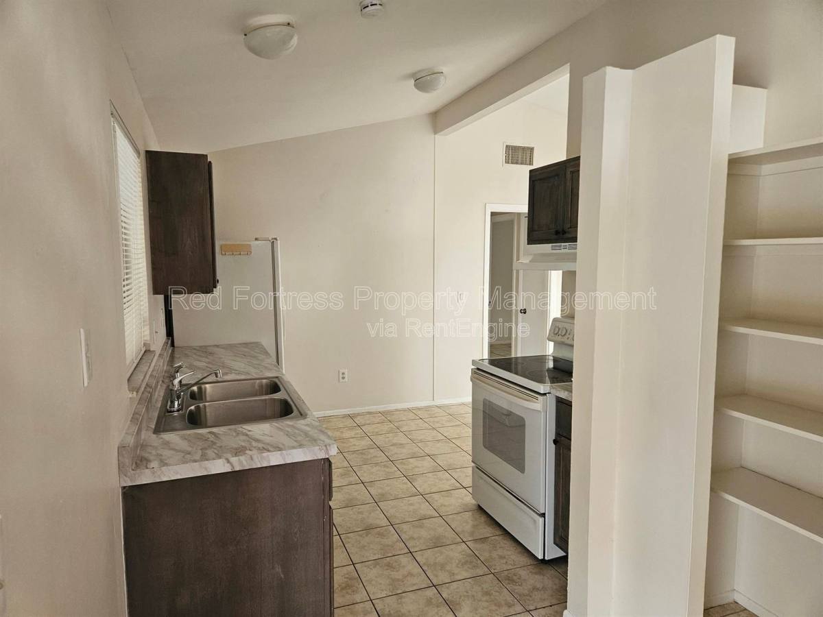 House for rent at 1635 Newport Court, Fort Myers, FL 33907