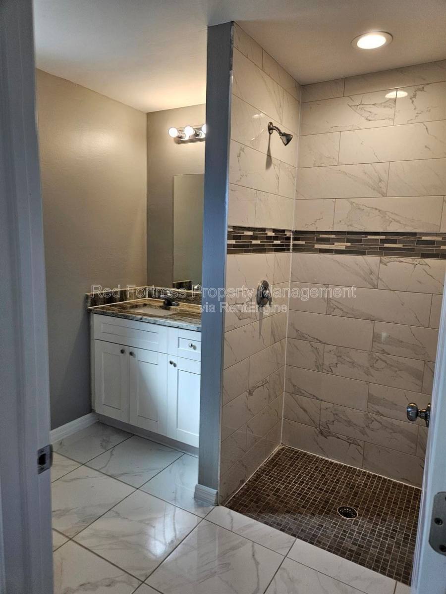 Apartment for rent at 310 Gordon Ave S, Lehigh Acres, FL 33973