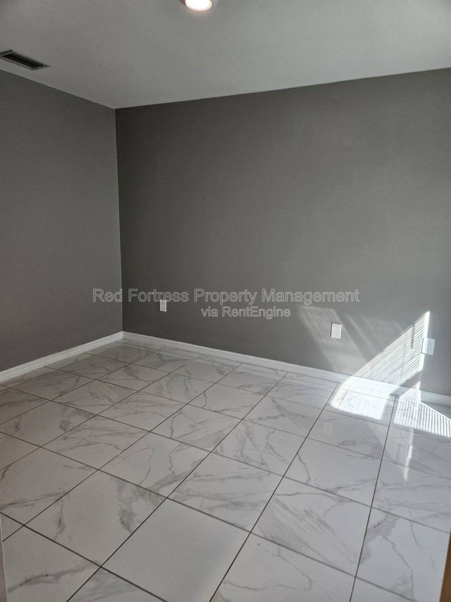 Apartment for rent at 310 Gordon Ave S, Lehigh Acres, FL 33973