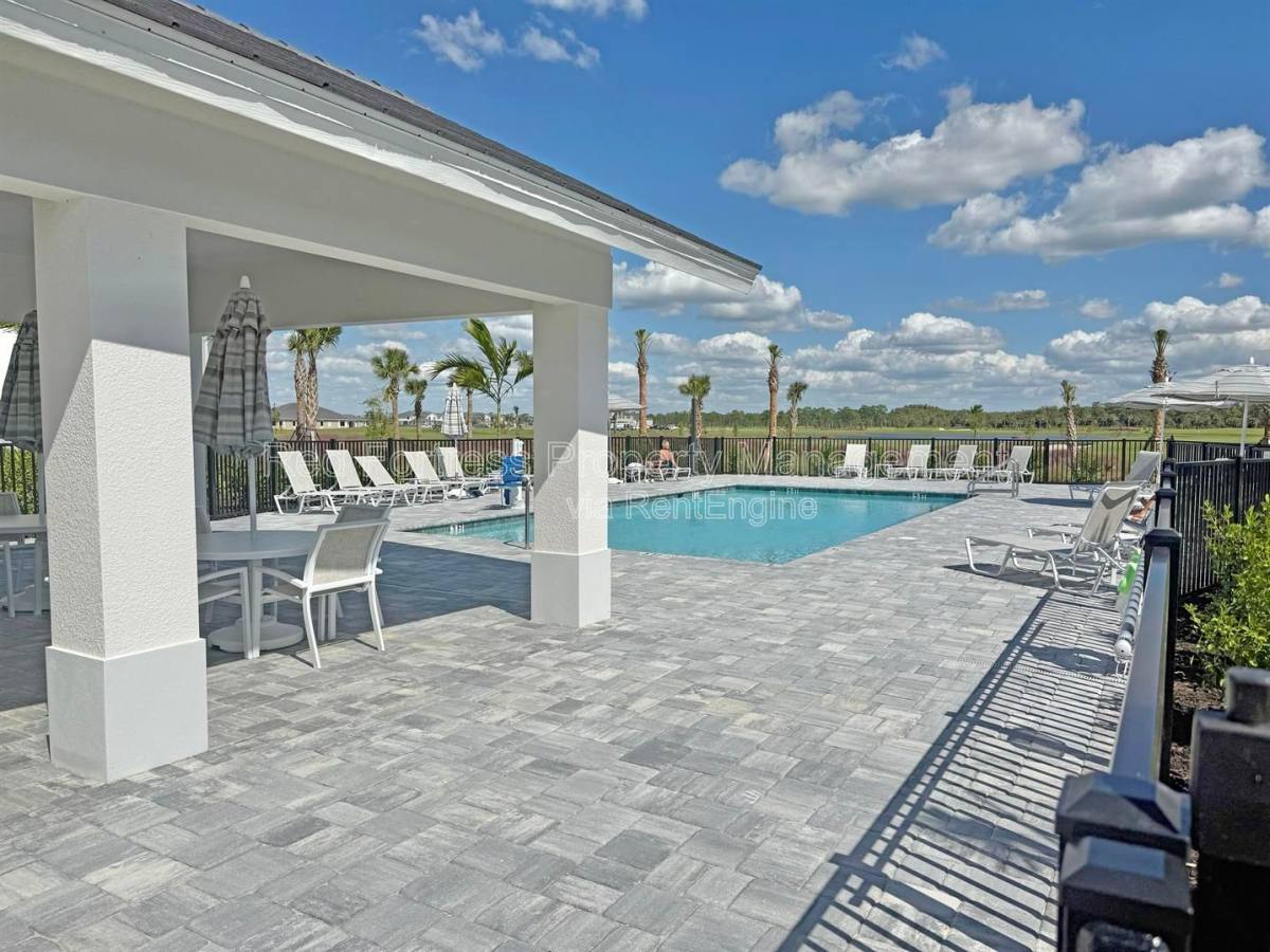 Condo for rent at 15275 Green Acres Ave #332, Punta Gorda, FL 33982