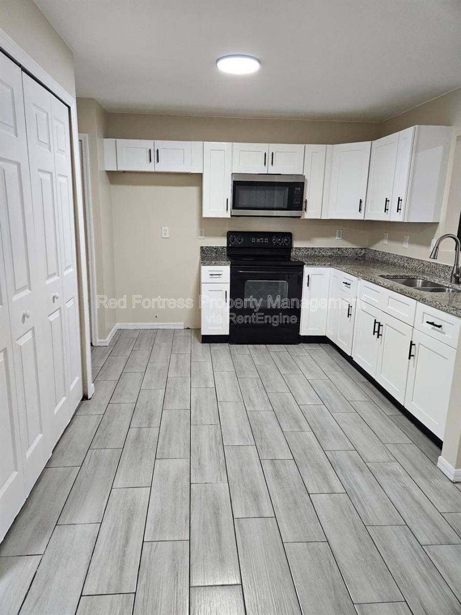 Apartment for rent at 5319 27th St SW, Lehigh Acres, FL 33973