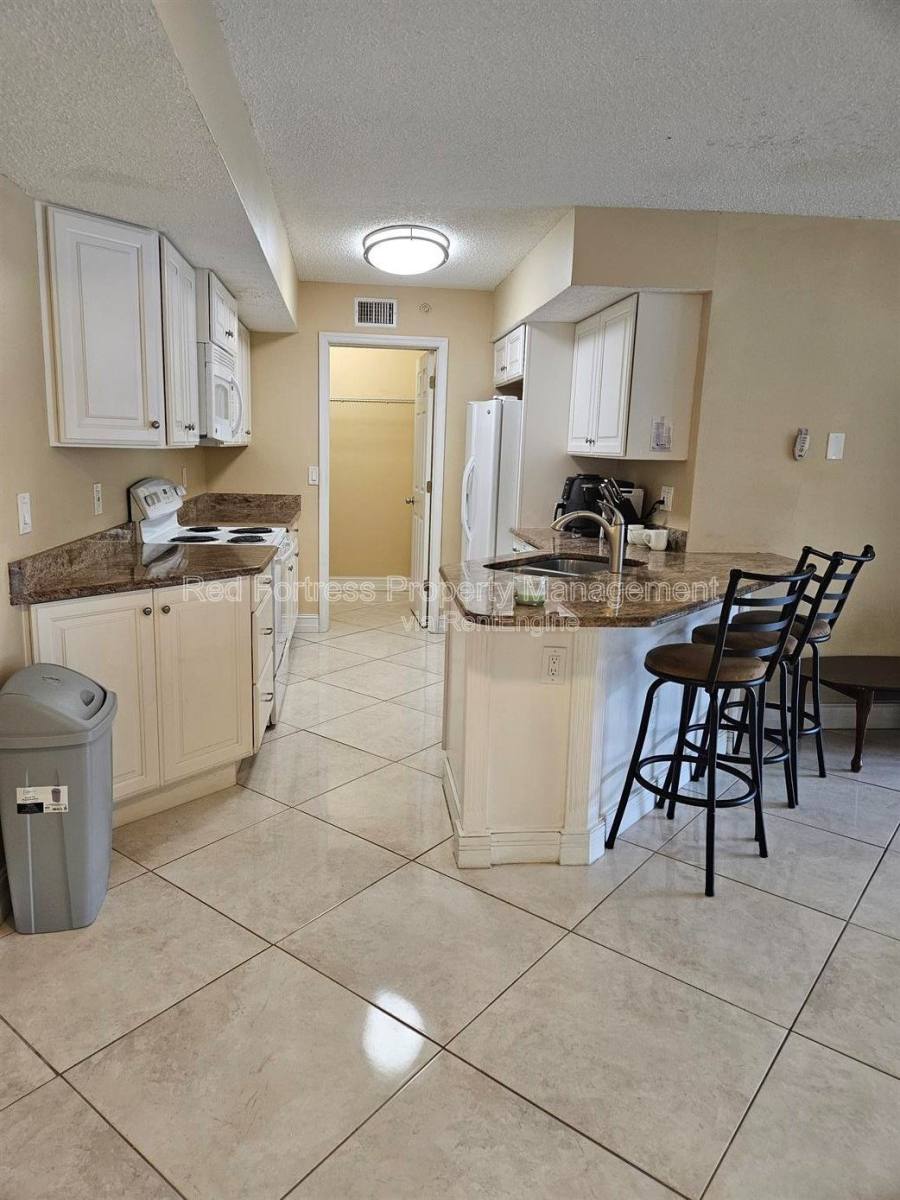 Apartment for rent at 13571 Eagle Ridge Dr #1314, Fort Myers, FL 33912