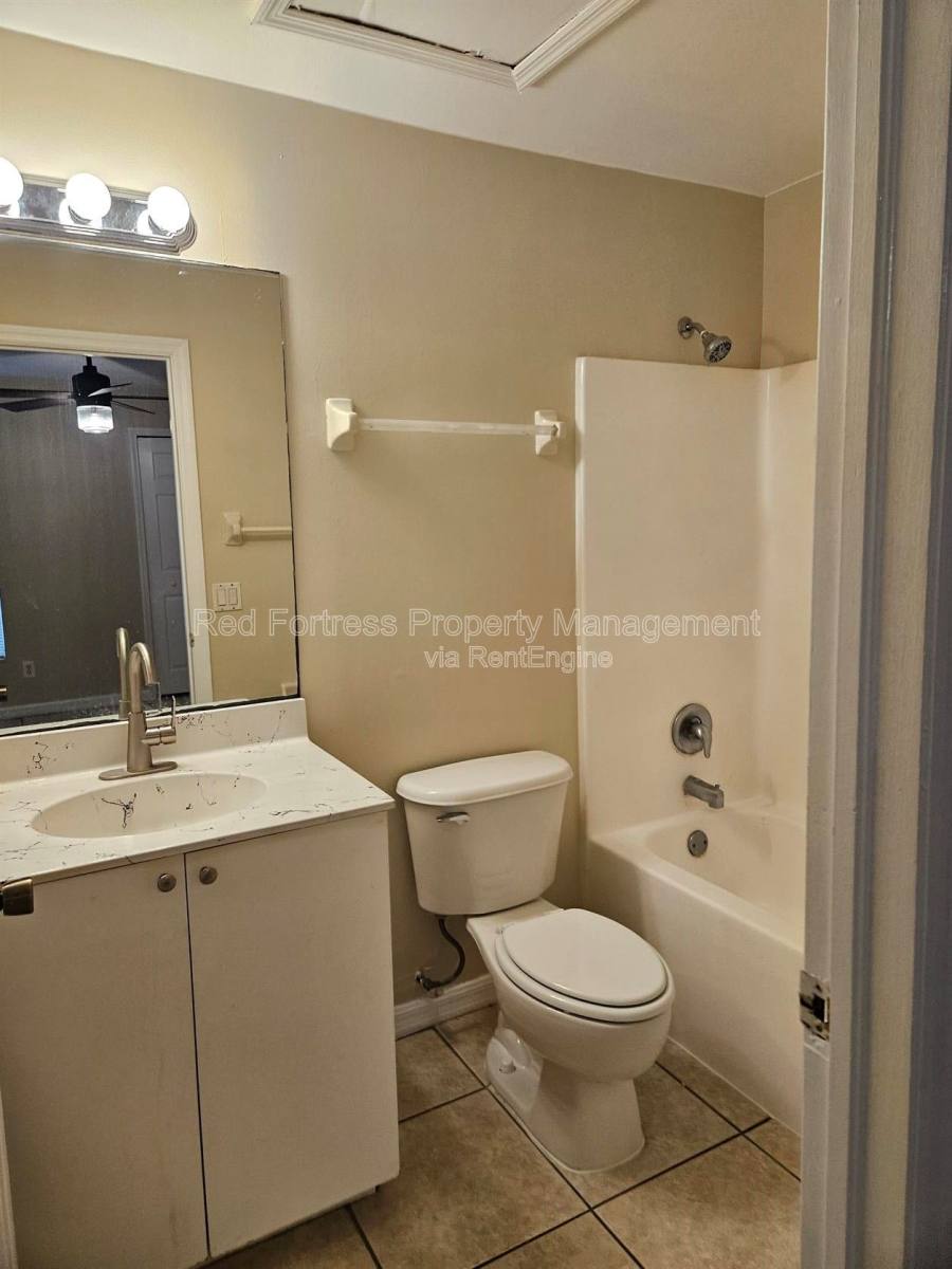 Apartment for rent at 104 Gordon Ave S, Lehigh Acres, FL 33973
