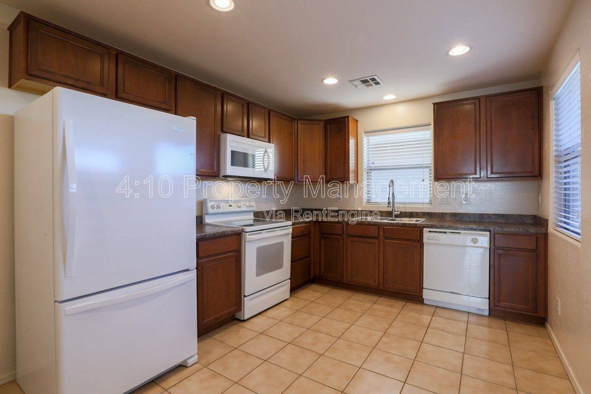 House for rent at 1774 S Seton Ave, Gilbert, AZ 85295