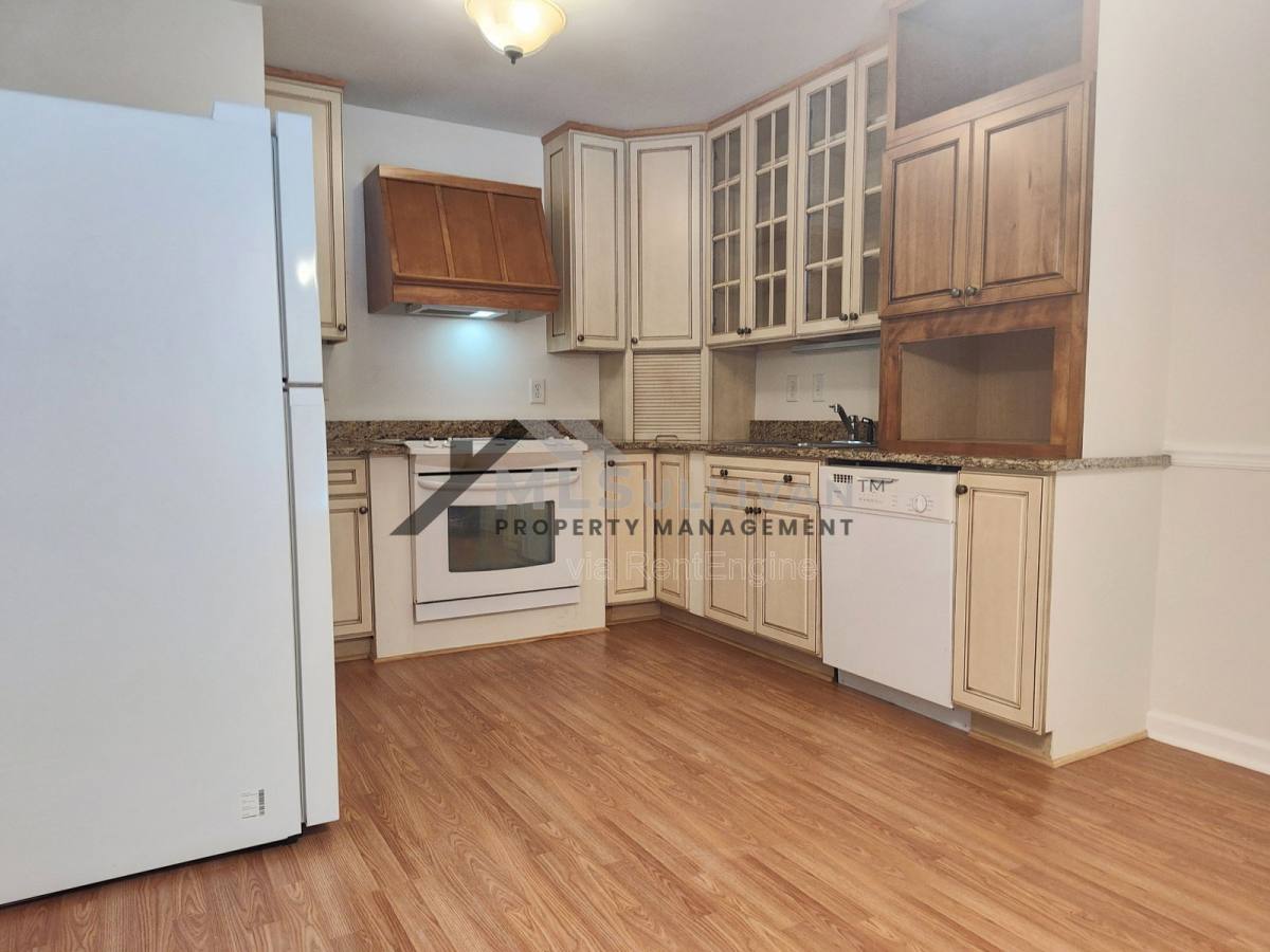 House for rent at 308 Lakeshore Dr, Hillsborough, NC 27278