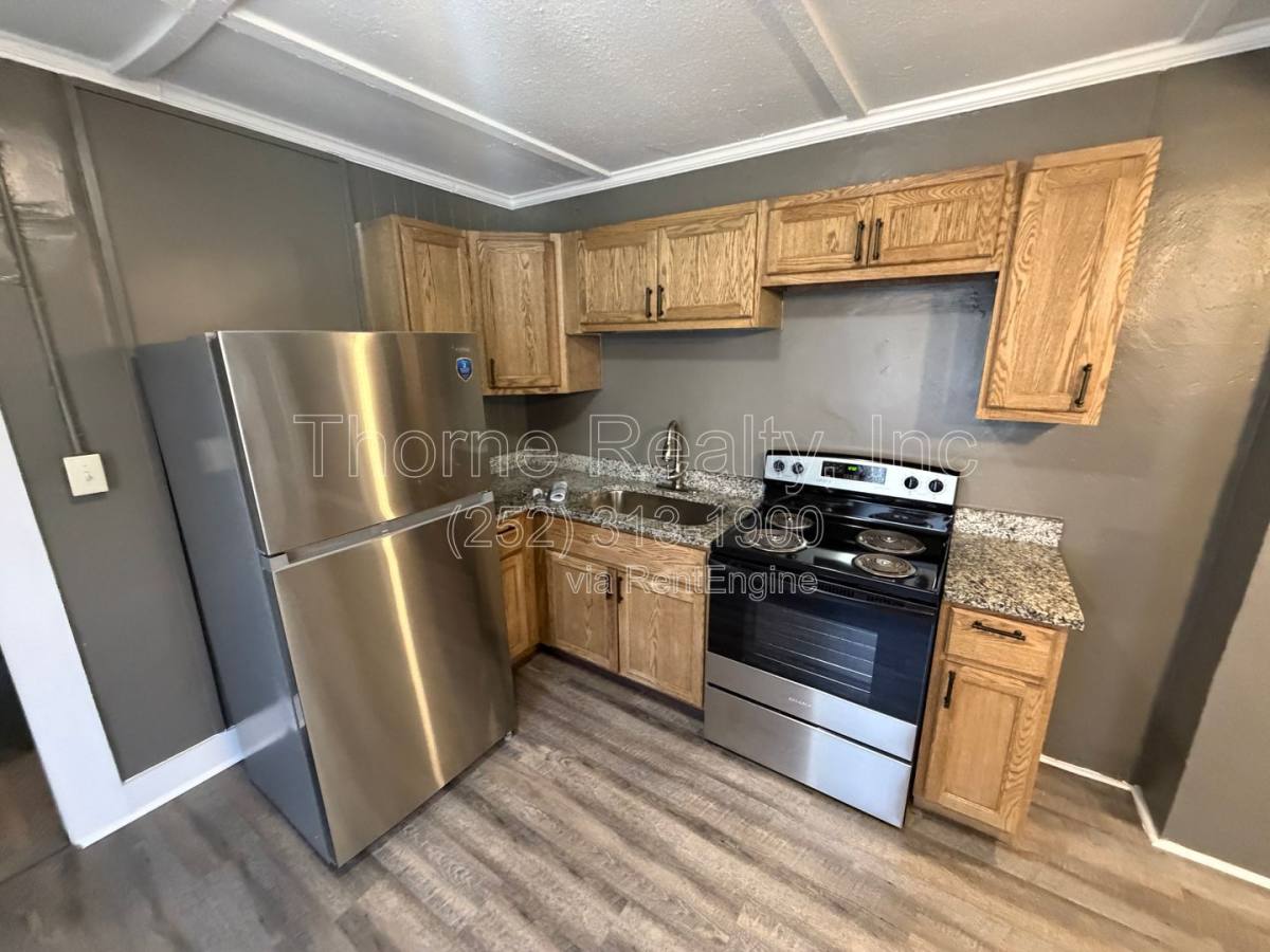 House for rent at 615 Manchester St SE, Wilson, NC 27893