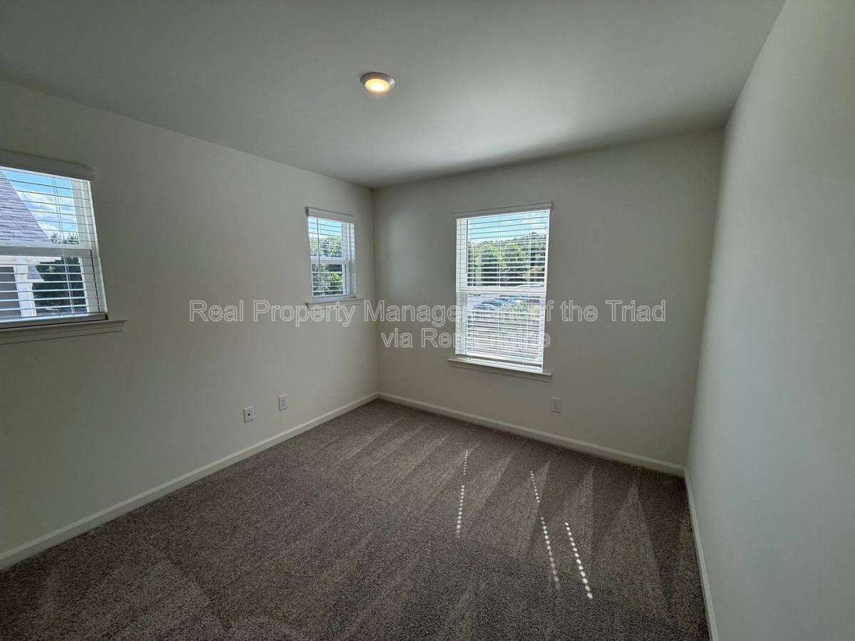 Townhouse for rent at 112 Parker Lane, Mebane, NC 27302
