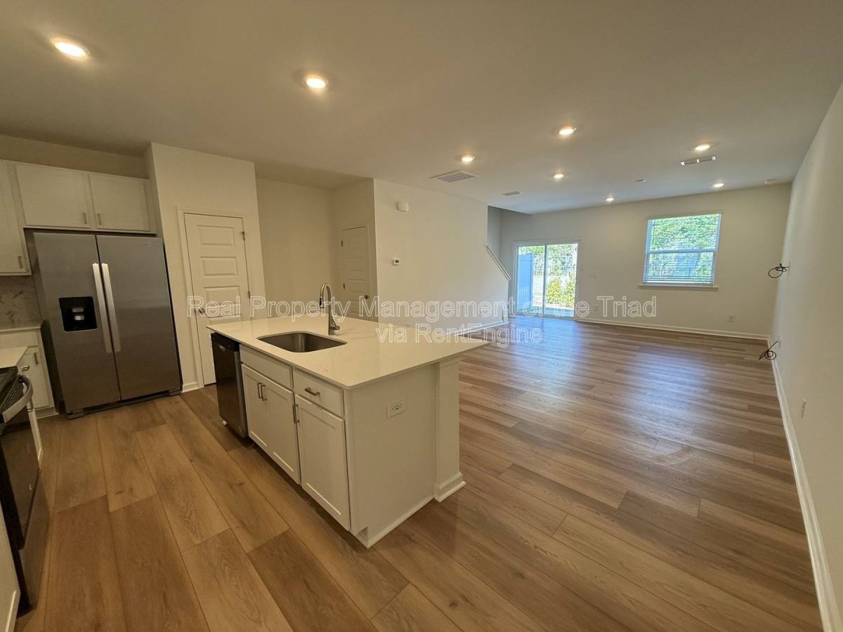 Townhouse for rent at 112 Parker Lane, Mebane, NC 27302