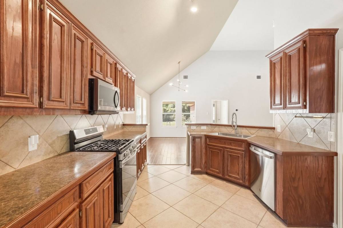 House for rent at 11914 Manasses Springs Lane, Humble, TX 77346