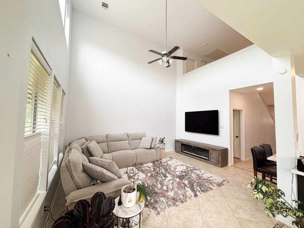 House for rent at 863 Dawn Sky Lane, League City, TX 77573