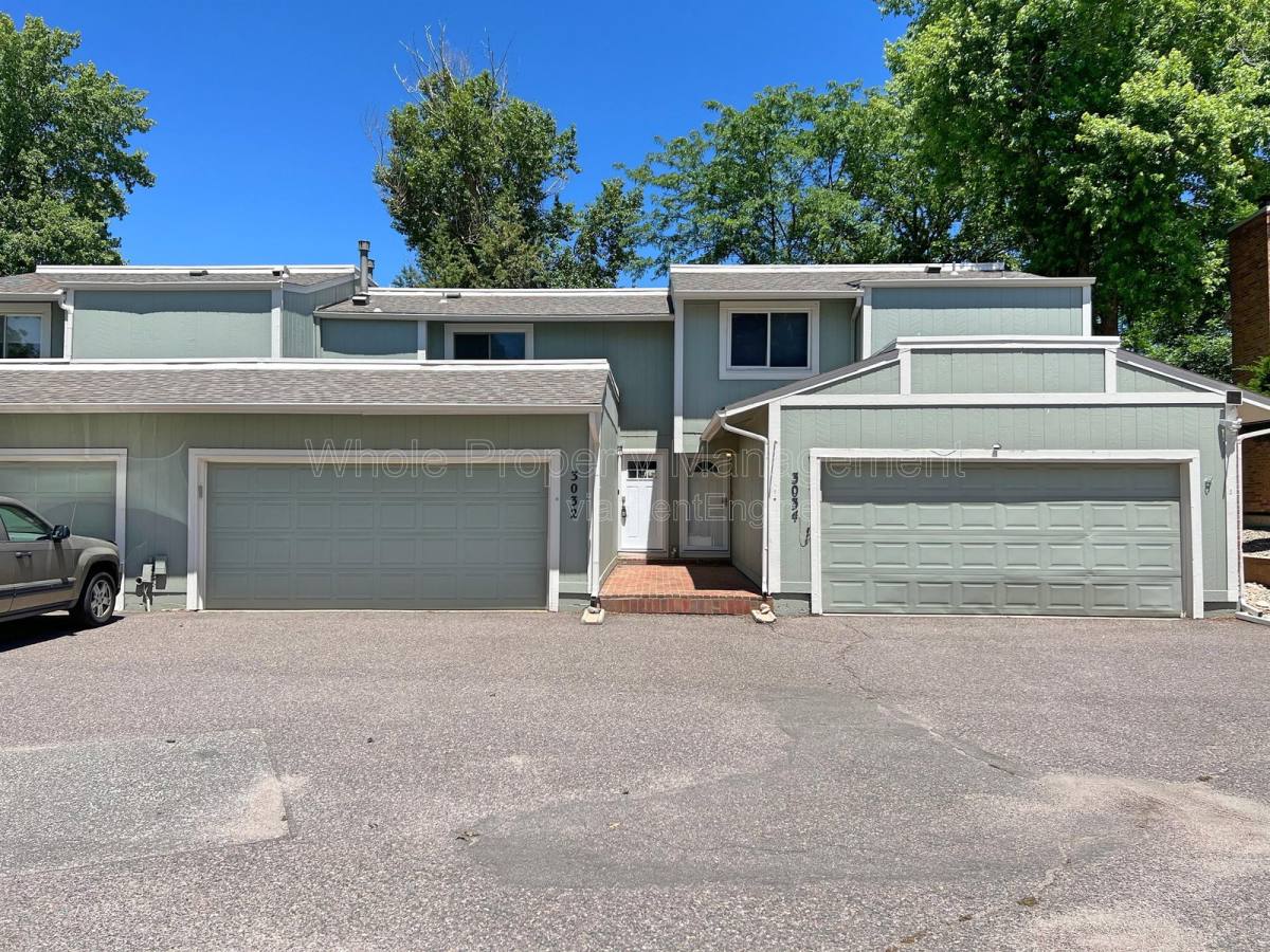 Townhouse for rent at 3032 S Macon Circle, Aurora, CO 80014