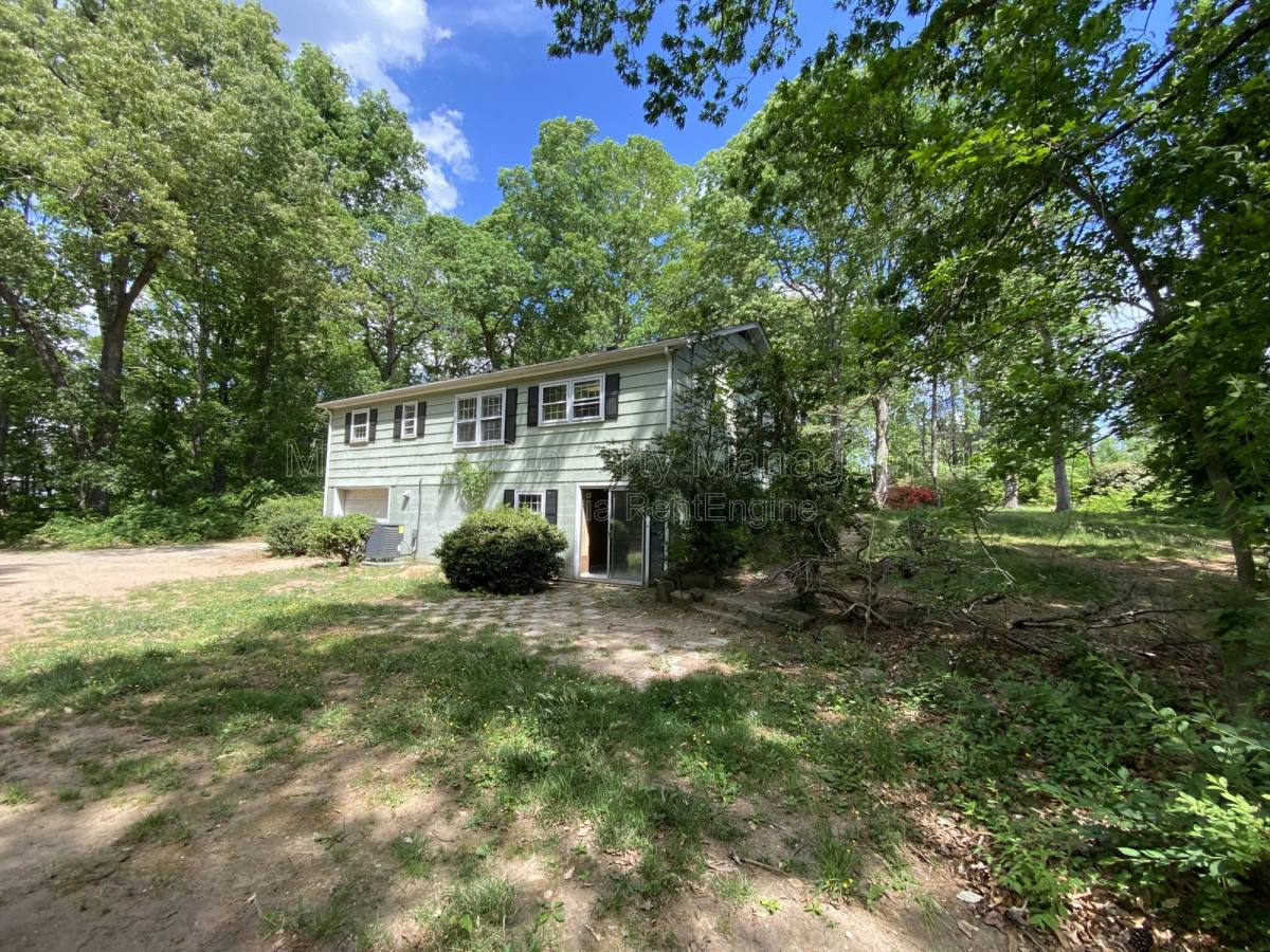 House for rent at 219 Bells Hill Rd, Stafford, VA 22554