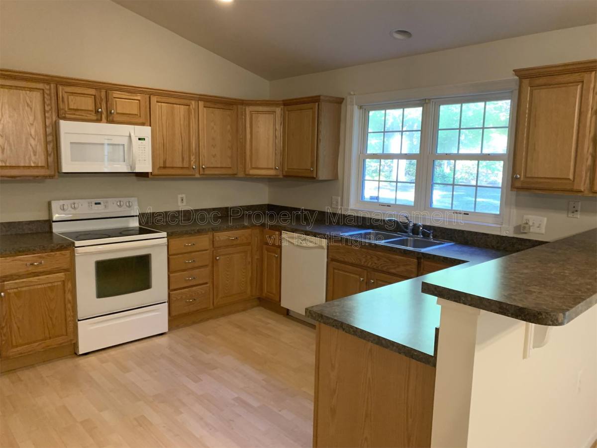 House for rent at 26327 Hill Rd, Ruther Glen, VA 22546