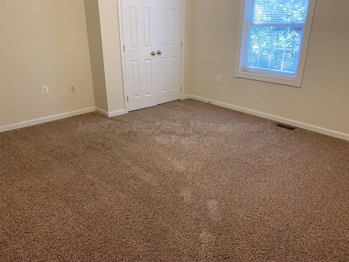 House for rent at 26327 Hill Rd, Ruther Glen, VA 22546