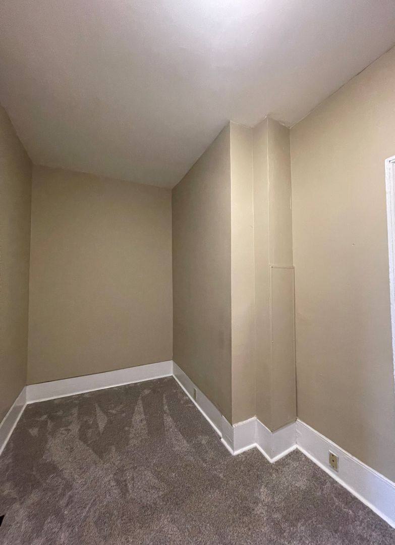 Apartment for rent at 1457 Oglethorpe St #5, Macon, GA 31201