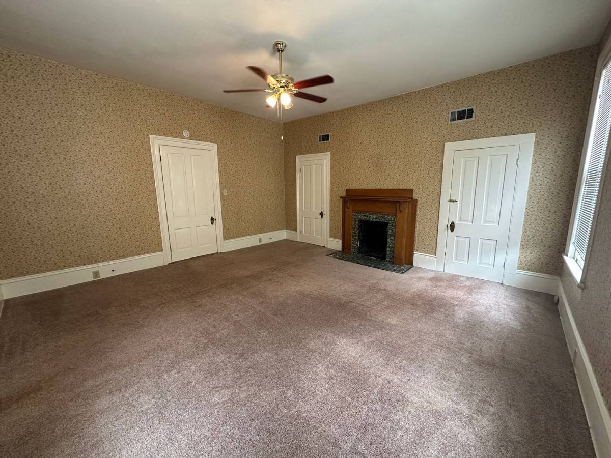 Apartment for rent at 743 Orange St #4, Macon, GA 31201