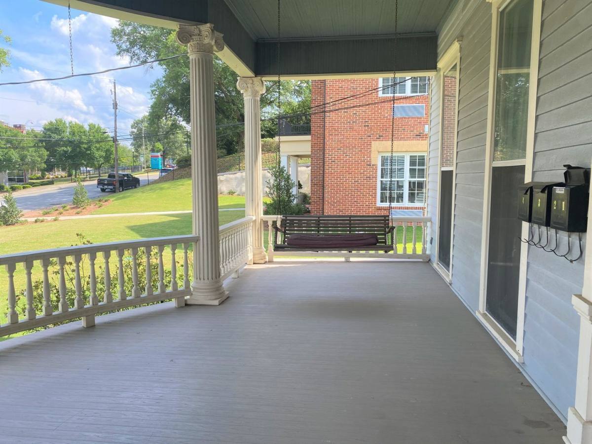Apartment for rent at 743 Orange St #4, Macon, GA 31201