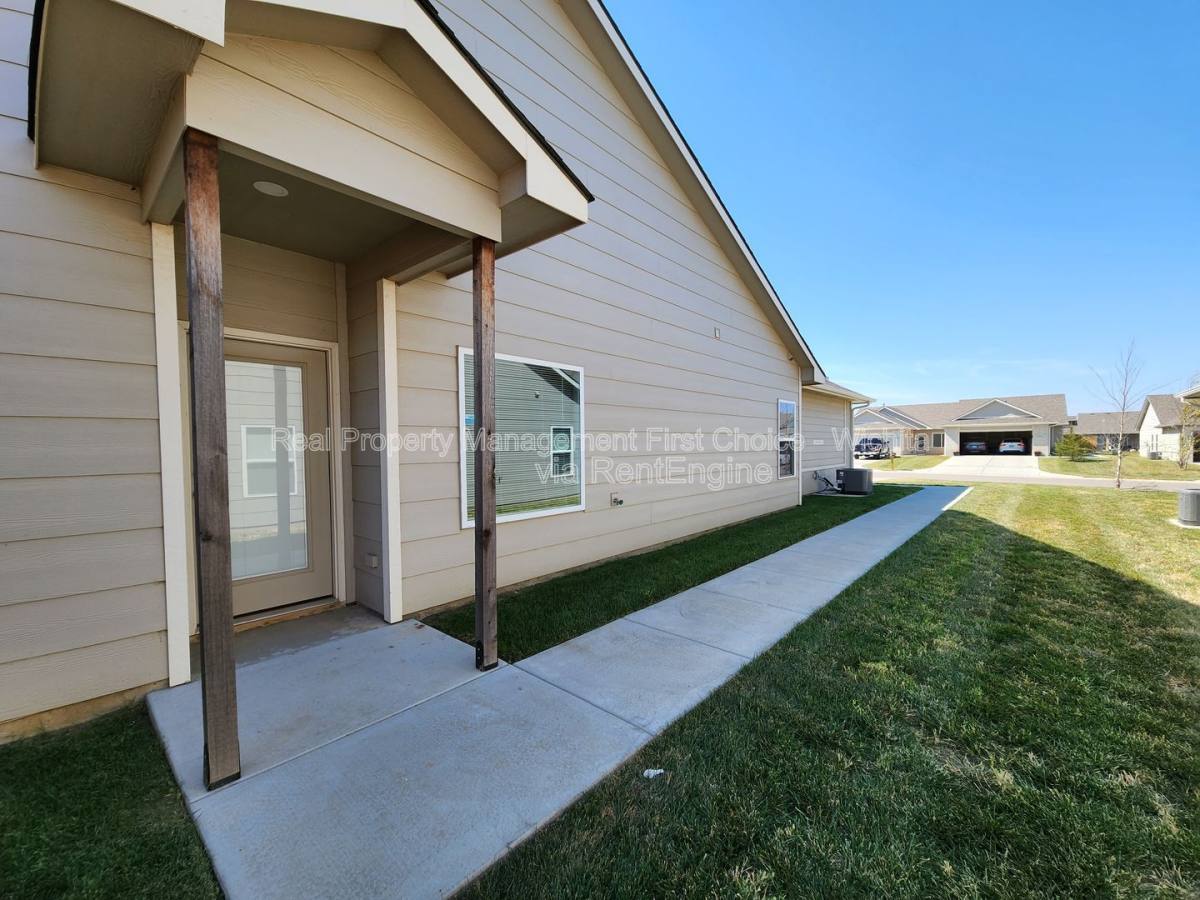 Apartment for rent at 8164 E 34th Court S, Wichita, KS 67210