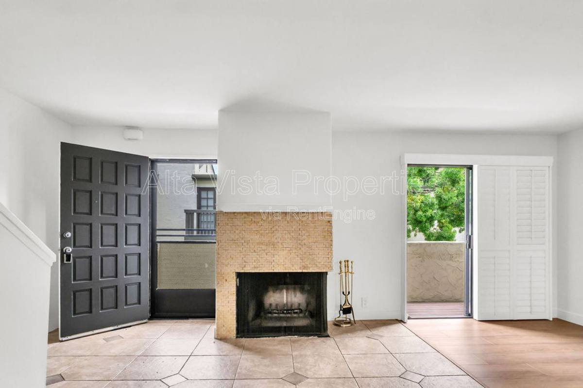 Apartment for rent at 6665 Canyon Rim Row #216, San Diego, CA 92111