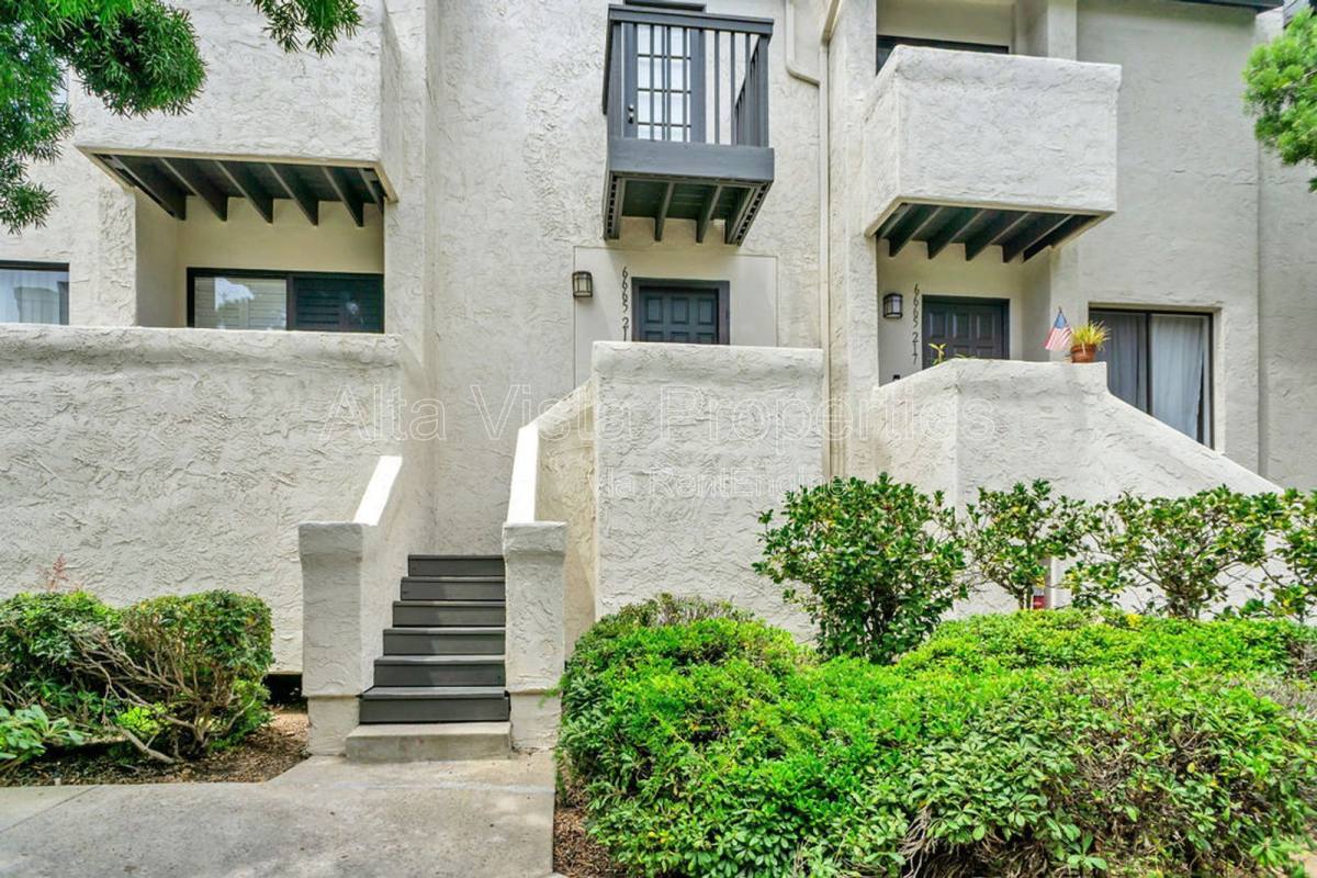 Apartment for rent at 6665 Canyon Rim Row #216, San Diego, CA 92111