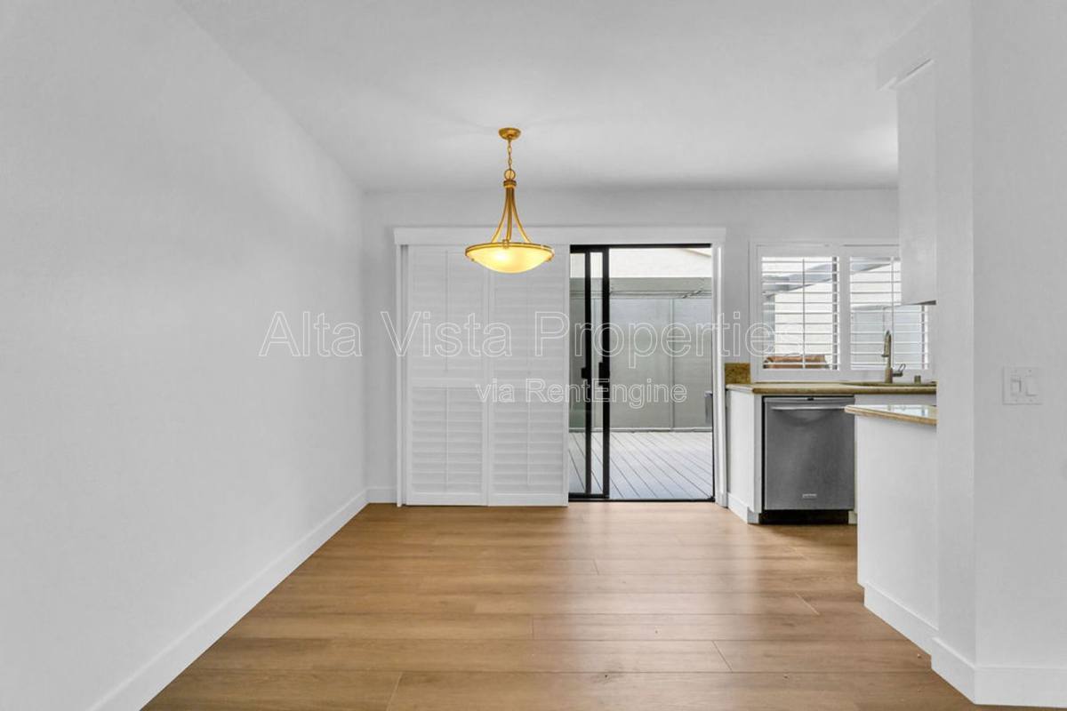 Apartment for rent at 6665 Canyon Rim Row #216, San Diego, CA 92111