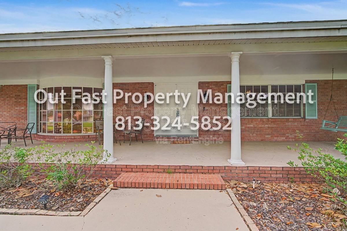 House for rent at 639 Howard Ave, Lakeland, FL 33815