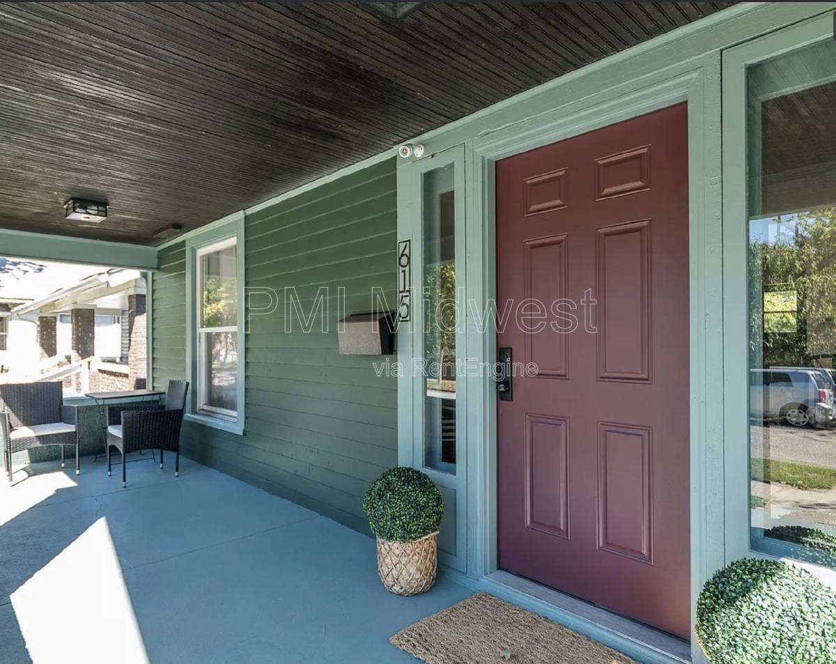 House for rent at 615 N Grant Ave, Indianapolis, IN 46201