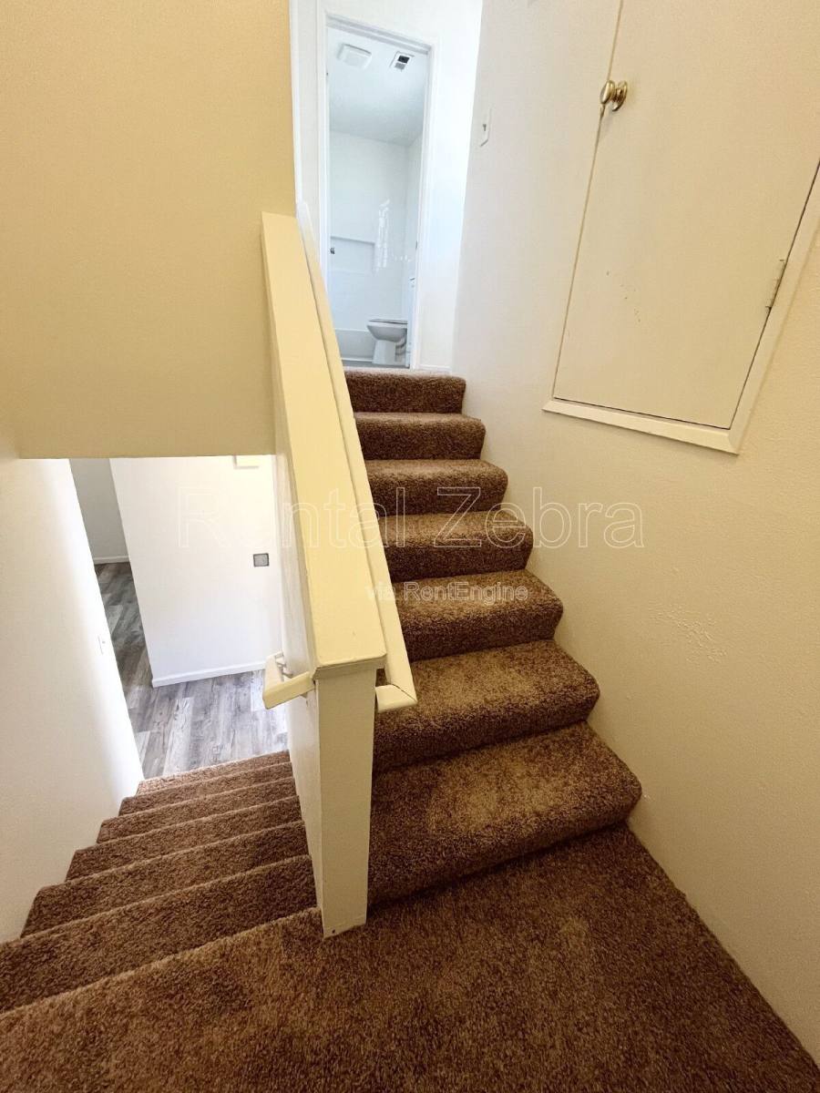 Apartment for rent at 244 W 19th St #B, Merced, CA 95340