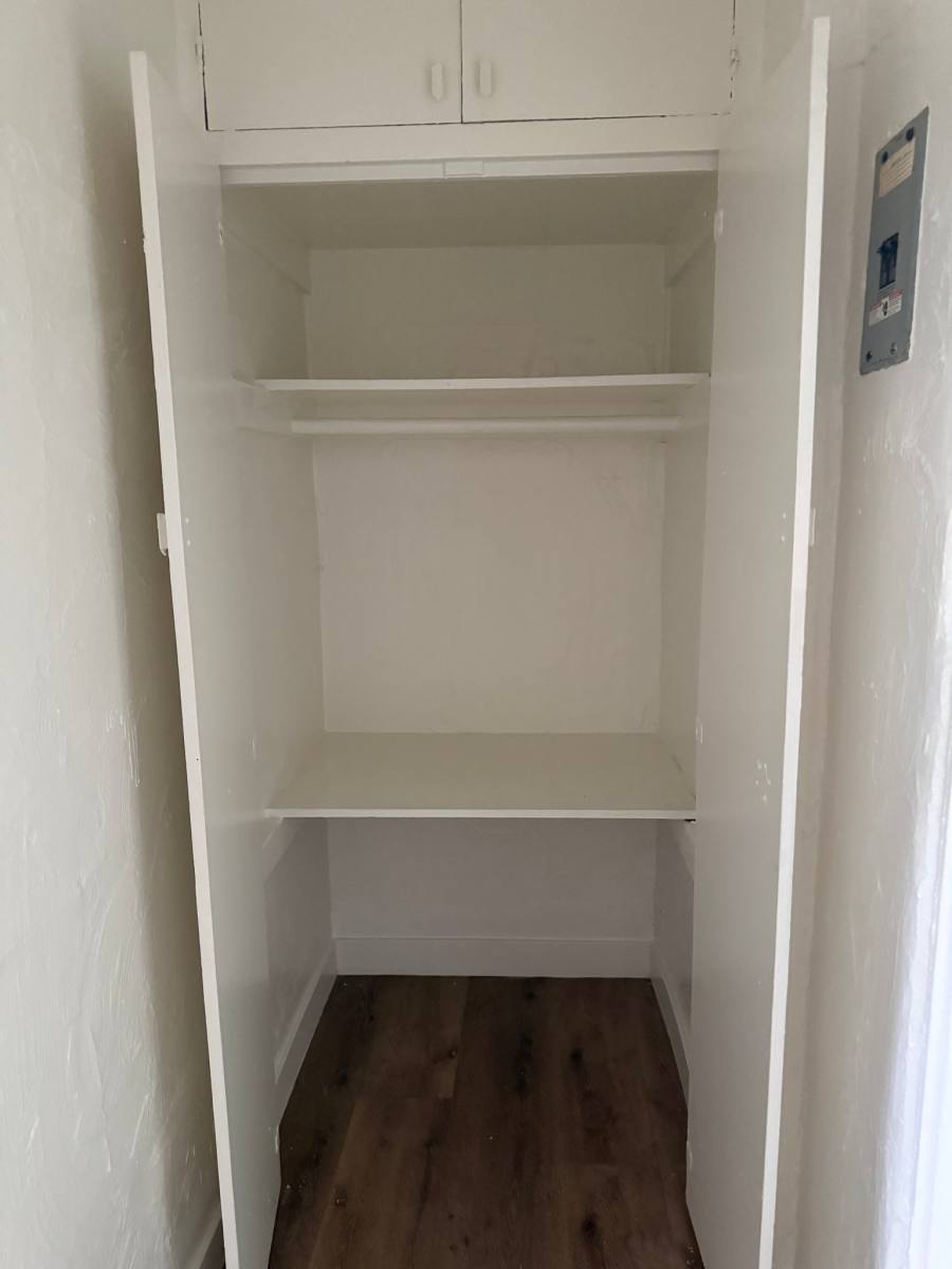 Apartment for rent at 808 4 5 N Poinsettia Place, Los Angeles, CA 90046