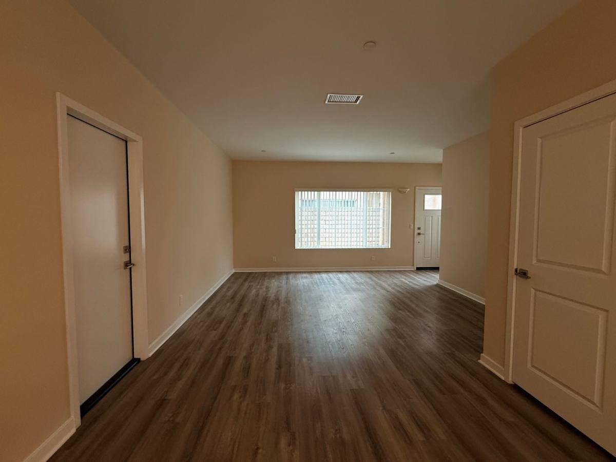 Apartment for rent at 242 S Redwood Ave #C, Brea, CA 92821