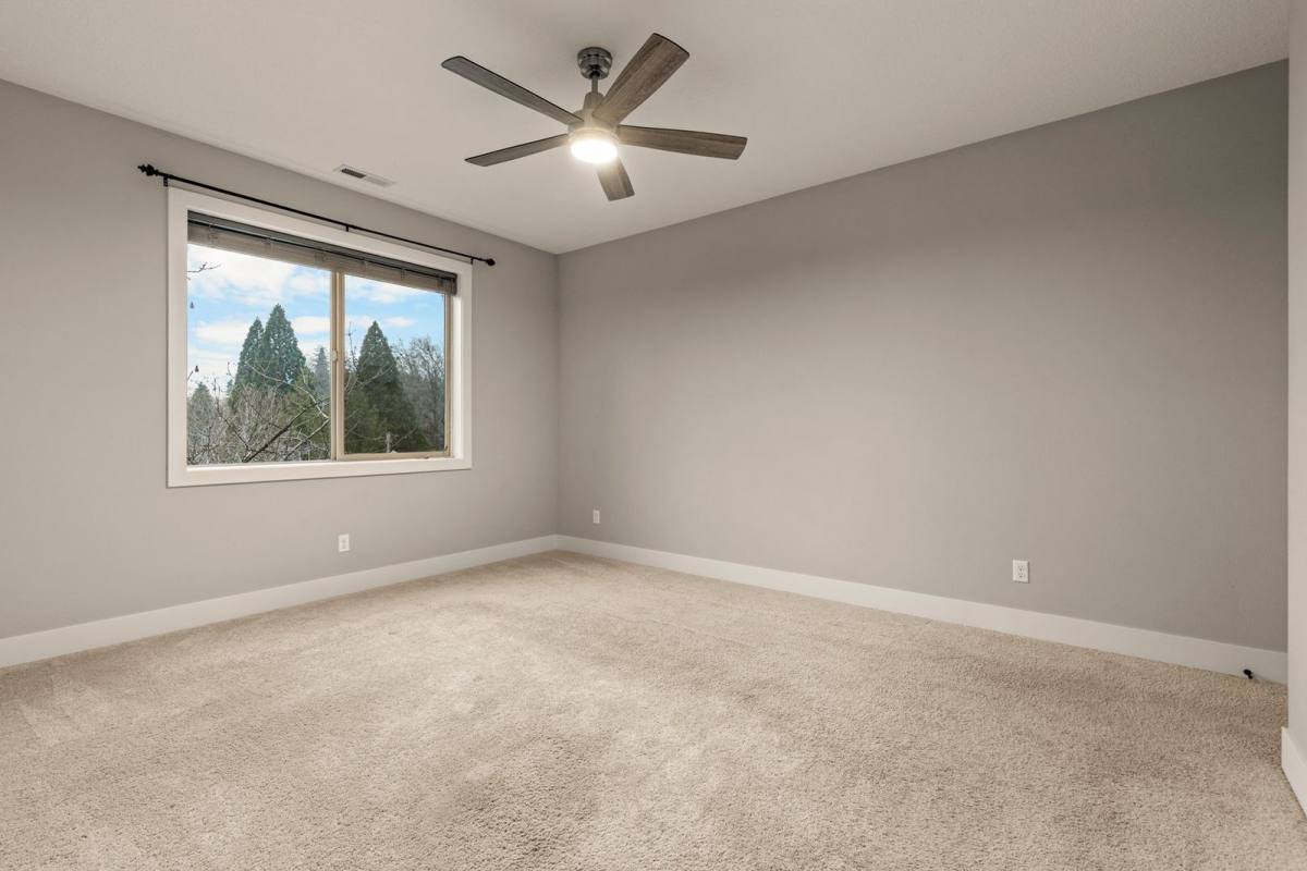 Townhouse for rent at 7898 SW Capitol Hill Rd, Portland, OR 97219