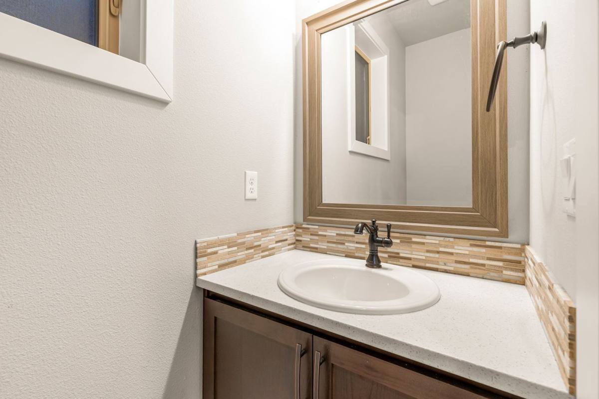Townhouse for rent at 7898 SW Capitol Hill Rd, Portland, OR 97219