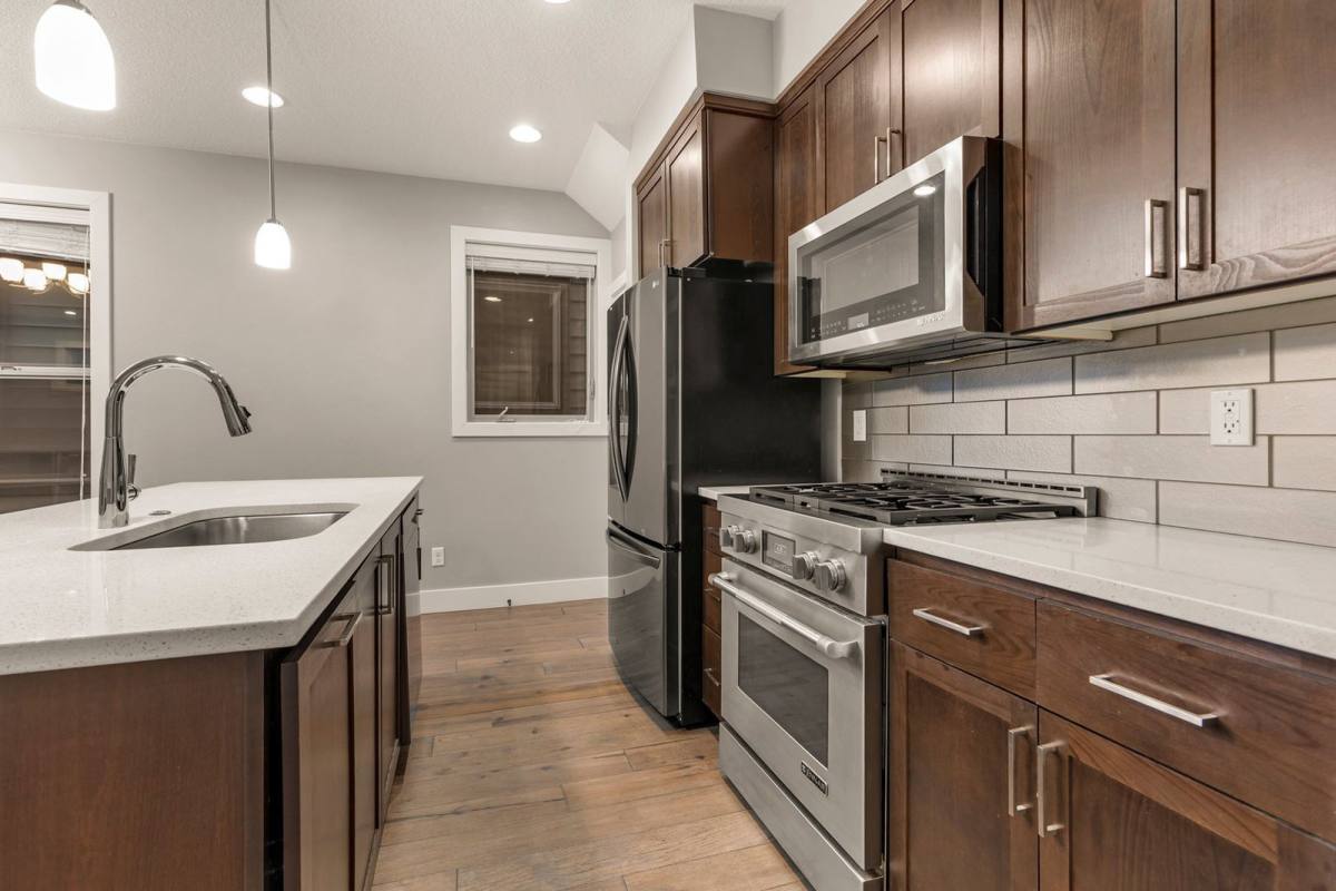 Townhouse for rent at 7898 SW Capitol Hill Rd, Portland, OR 97219