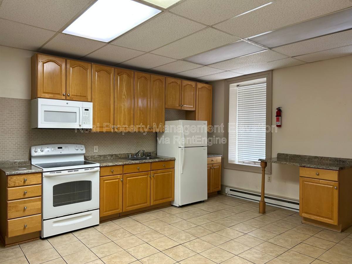 Apartment for rent at 523 S Cameron St #1, Winchester, VA 22601