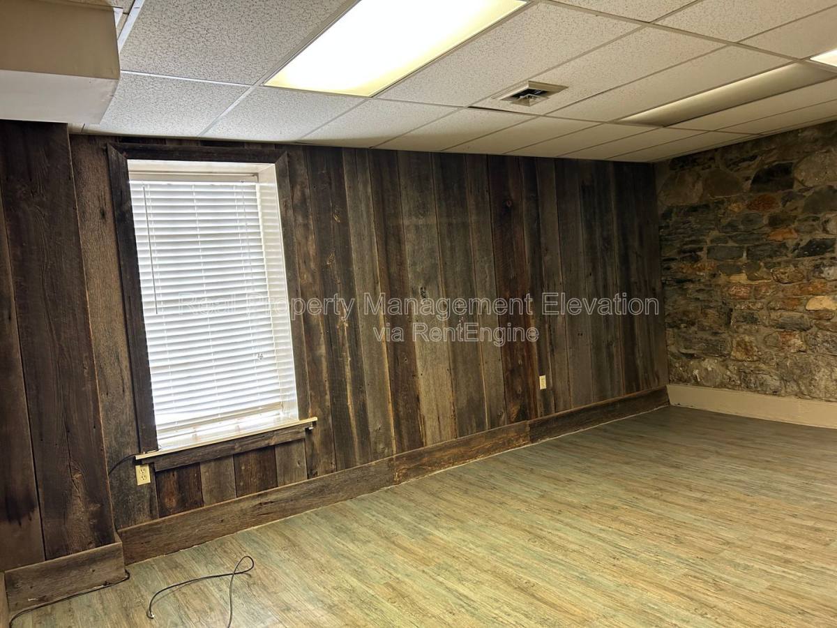 Apartment for rent at 523 S Cameron St #1, Winchester, VA 22601