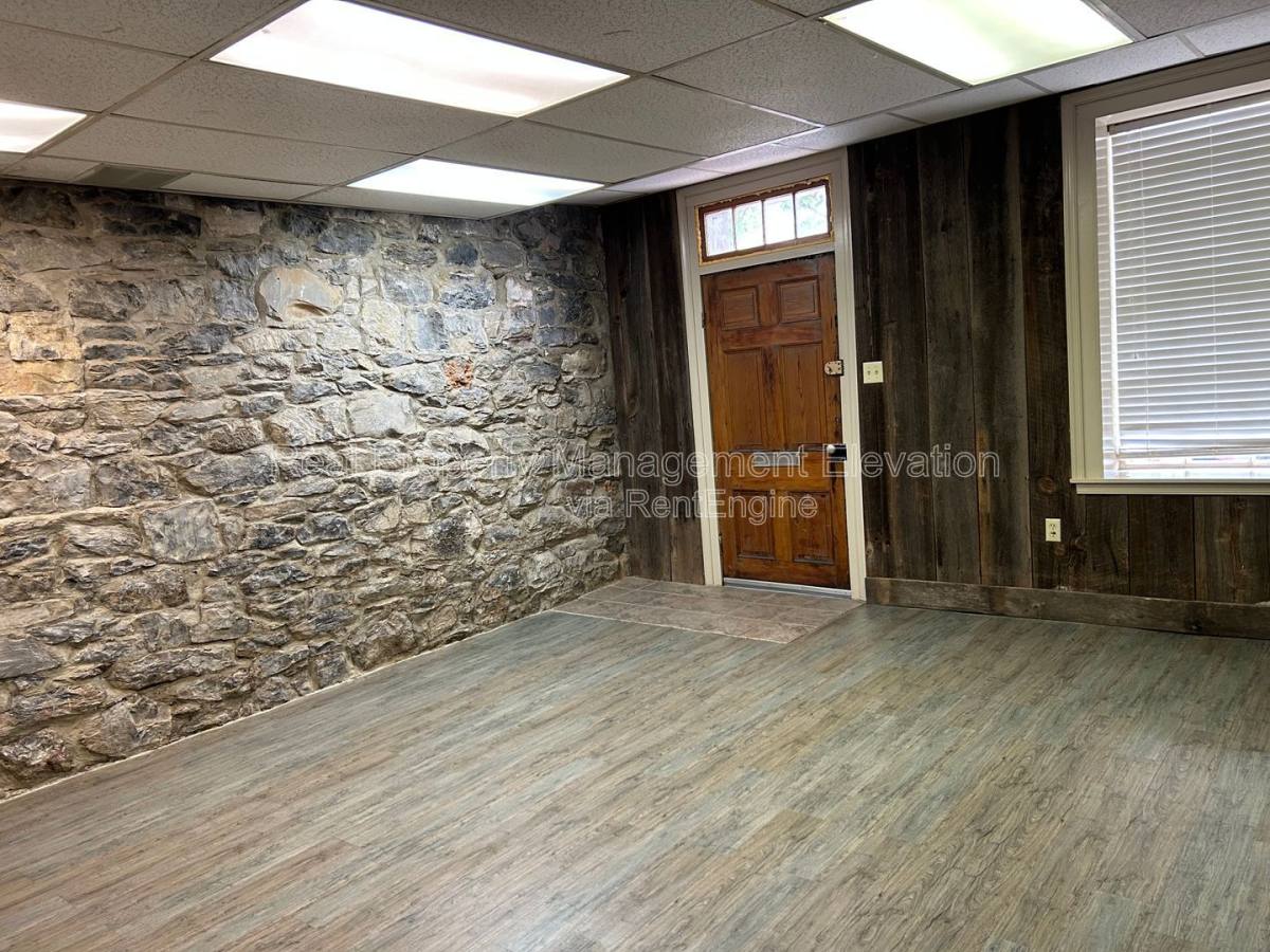 Apartment for rent at 523 S Cameron St #1, Winchester, VA 22601